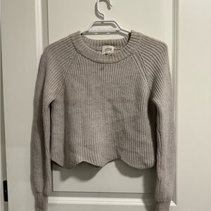 Wilfred Light Gray Crew Neck Sweater
